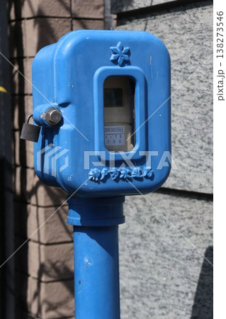 兵庫県神戸市で見られる「神戸市水道局」の遠隔検針用ボックス（検針盤） 138273546