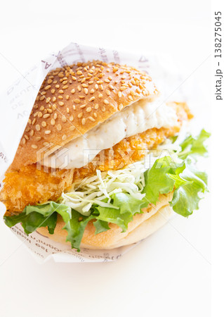 おいしいタルタルフィッシュサンド 138275045