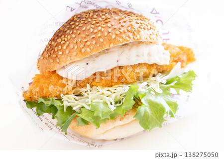 おいしいタルタルフィッシュサンド 138275050