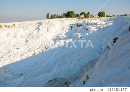 Explore Pamukkales Captivating Terraces and Natural Hot Springs in Turkey Under the Bright Sun 138281177