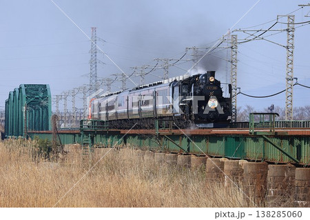 【JR東日本】C57形+12系+DE10形 快速「SL村上ひな街道」(羽越本線:新津〜京ケ瀬) 【JR東日本】C57形+12系+DE10形 快速「SL村上ひな街道」(羽越本線:新津〜京ケ瀬) 138285060