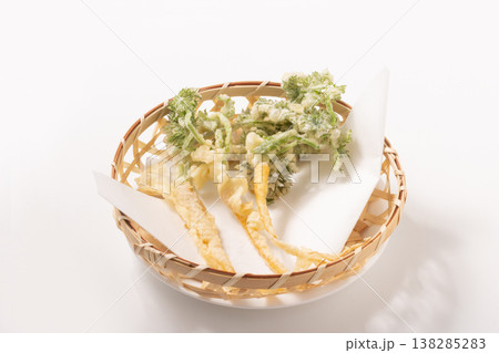 にんじん かき揚げ にんじん かき揚げ 138285283