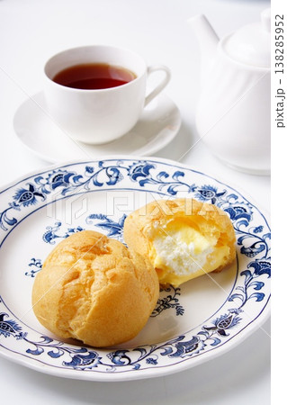 おいしいシュークリーム 138285952