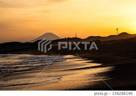 海・湘南平塚の夕景 138286146