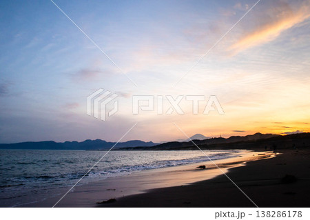 海・湘南平塚の夕景 138286178