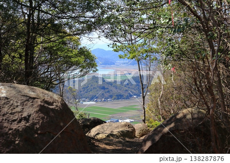 繖山中腹から、西の湖方面を見渡せる展望地 138287876