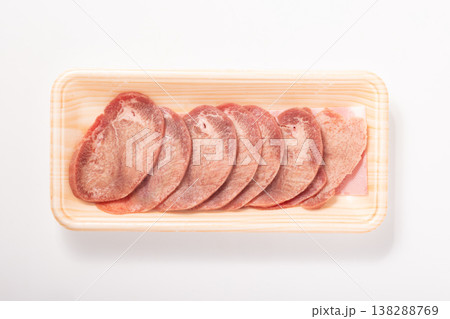 ［アイルランド産］牛たん　味付け　焼肉用 138288769