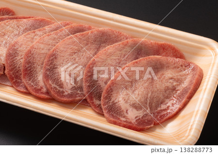 ［アイルランド産］牛たん　味付け　焼肉用 138288773