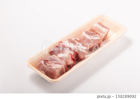 和豚もち豚　スペアリブ 138289092