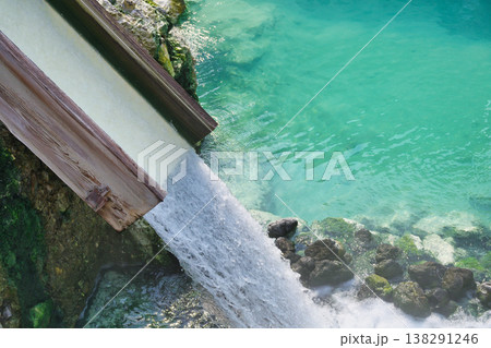 草津温泉 湯畑(群馬県吾妻郡草津町) 草津温泉 湯畑(群馬県吾妻郡草津町) 138291246