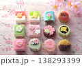 季節を感じるカラフルな和菓子の集合写真 138293399