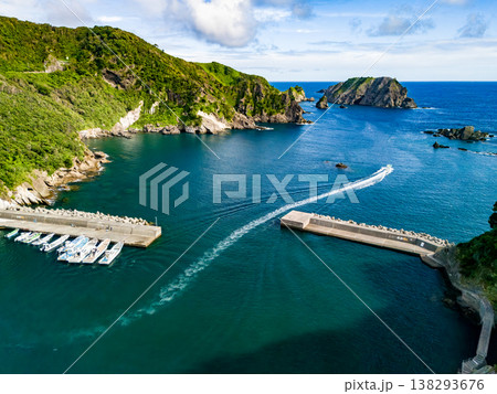 南伊豆ヒリゾ浜のドローン撮影。大根島、あいあい岬、ユウスゲ公園、渡船、遊泳客他。伊豆半島の最南端 138293676