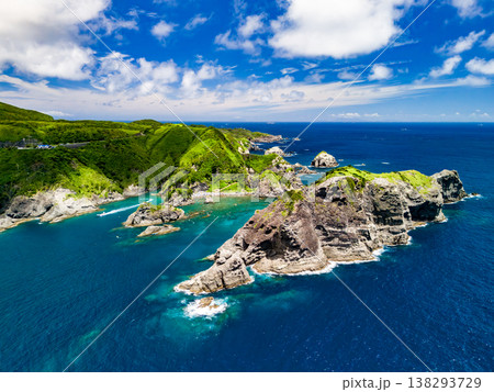 南伊豆ヒリゾ浜のドローン撮影。大根島、あいあい岬、ユウスゲ公園、渡船、遊泳客他。伊豆半島の最南端 138293729