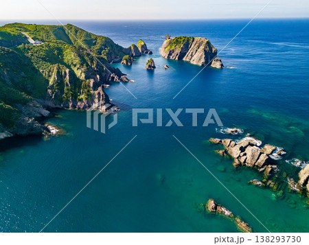 南伊豆ヒリゾ浜のドローン撮影。大根島、あいあい岬、ユウスゲ公園、渡船、遊泳客他。伊豆半島の最南端 138293730