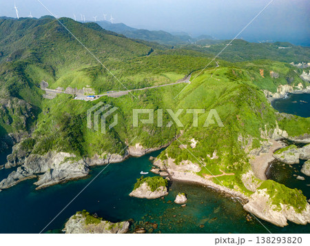 南伊豆ヒリゾ浜のドローン撮影。大根島、あいあい岬、ユウスゲ公園、渡船、遊泳客他。伊豆半島の最南端 138293820