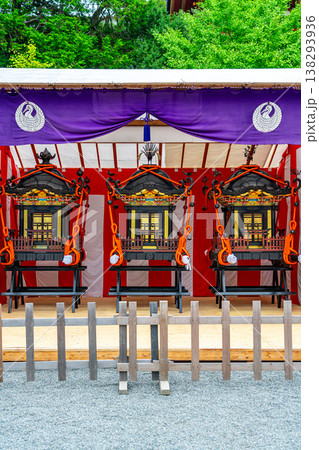 【神奈川県】鎌倉の鶴岡八幡宮で行われた例大祭のお神輿 【神奈川県】鎌倉の鶴岡八幡宮で行われた例大祭のお神輿 138293936