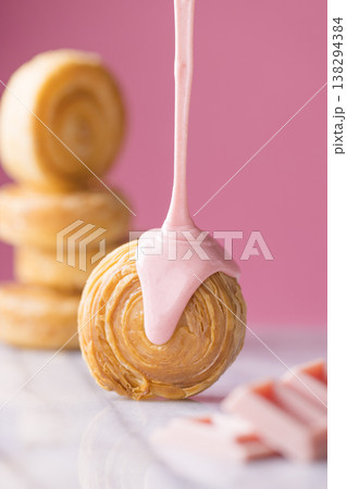 クロワッサンロール 138294384