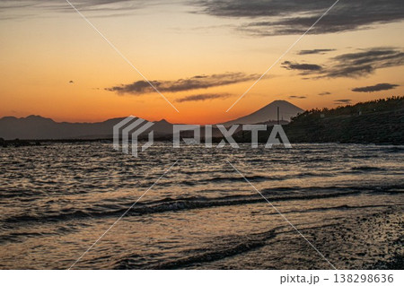 海・茅ヶ崎の夕景 138298636