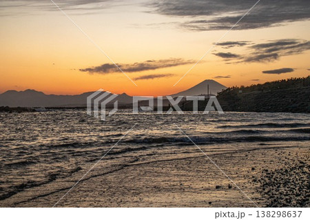 海・茅ヶ崎の夕景 海・茅ヶ崎の夕景 138298637