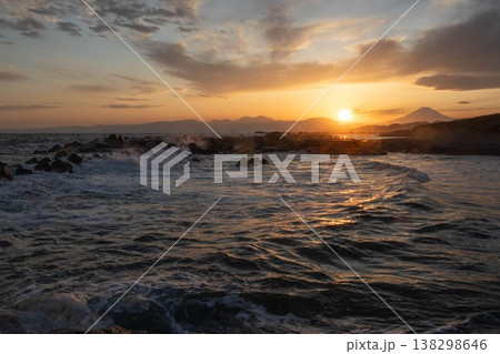 海・茅ヶ崎の夕景 海・茅ヶ崎の夕景 138298646