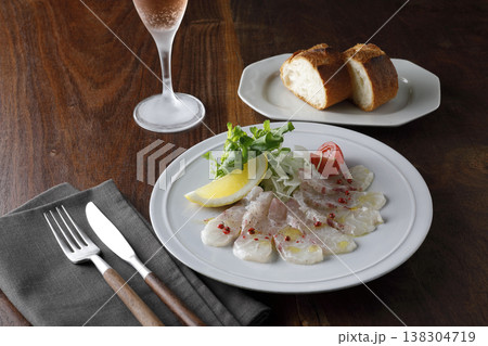 天然真鯛のカルパッチョ 138304719