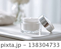 スキンケアクリーム 138304733