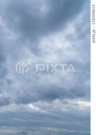 冬の空　山から見た曇り空28 138309815