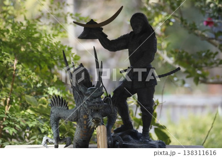 仙台・青葉神社の伊達政宗と龍 仙台・青葉神社の伊達政宗と龍 138311616