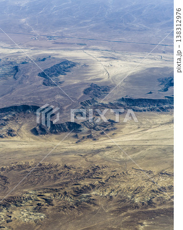 ウスチュルト台地 空撮～カザフスタン・マンギスタウ州 / Mangystau, Kazakhstan 138312976