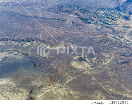 ウスチュルト台地 空撮～カザフスタン・マンギスタウ州 / Mangystau, Kazakhstan 138312982