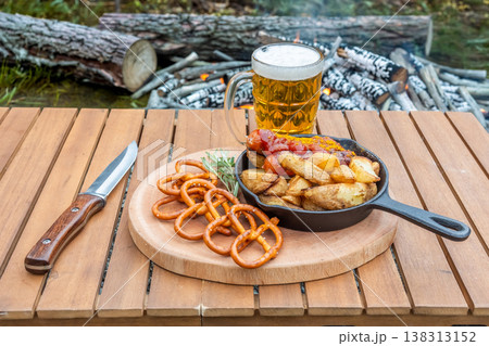 典型的なドイツ料理　typical German dishes 138313152