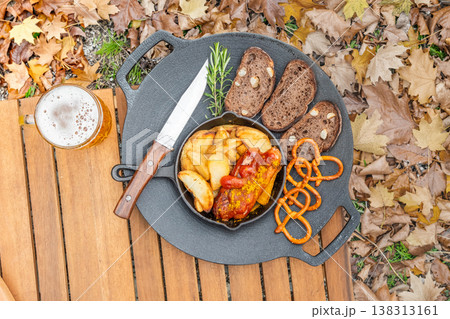 典型的なドイツ料理　typical German dishes 138313161