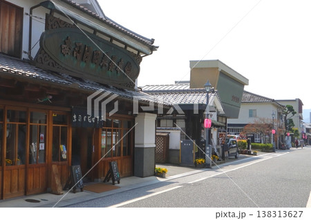 豆田町・御幸通り(伝統的建造物群保存地区・日田市) 豆田町・御幸通り(伝統的建造物群保存地区・日田市) 138313627