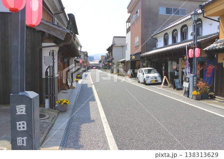豆田町・御幸通り（伝統的建造物群保存地区・日田市） 138313629