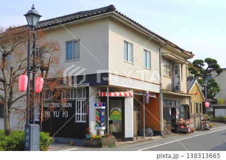 豆田町・御幸通り（伝統的建造物群保存地区・日田市） 138313665