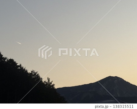 阿蘇山の朝空 阿蘇山の朝空 138315511