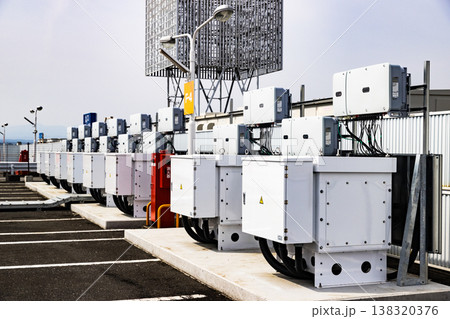 屋上パワーコンディショナー 太陽光発電設置義務化 屋上パワーコンディショナー 太陽光発電設置義務化 138320376