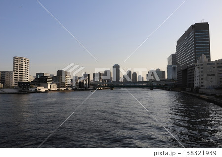 清洲橋（東京都中央区・江東区）から見る隅田川大橋 138321939
