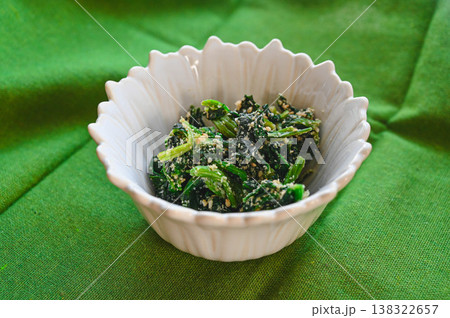 ほうれん草のごま和え ほうれん草のごま和え 138322657