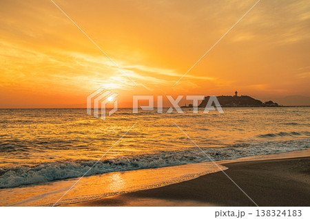 海・江の島の夕景 海・江の島の夕景 138324183