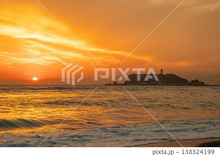 海・江の島の夕景 海・江の島の夕景 138324199