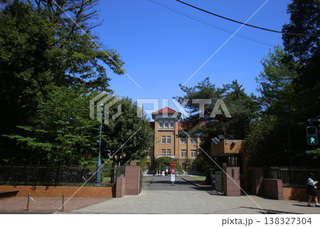 津田塾大学 138327304