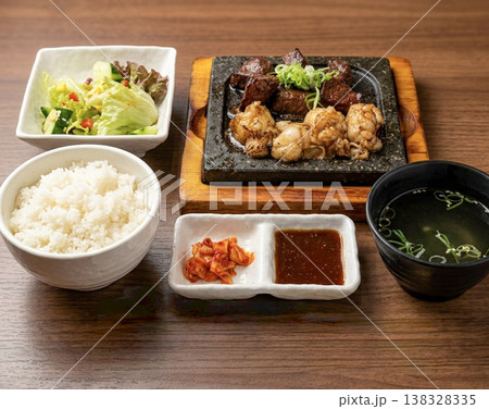 ハラミとホルモンの定食 ハラミとホルモンの定食 138328335