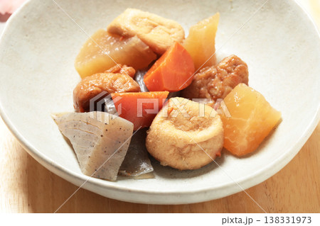 野菜と揚げかまぼこの煮物 138331973