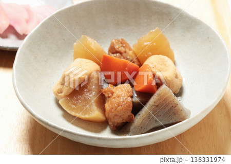 野菜と揚げかまぼこの煮物 138331974