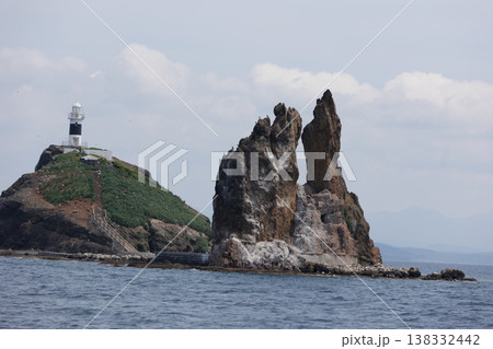 鯛島の後ろ姿(青森県むつ湾) 鯛島の後ろ姿(青森県むつ湾) 138332442