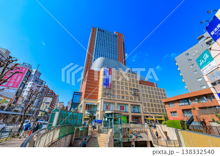 東京 世田谷区の都市風景 三軒茶屋 キャロットタワー 東京 世田谷区の都市風景 三軒茶屋 キャロットタワー 138332540