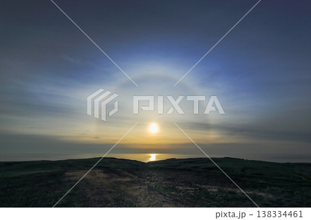 宗谷の日の出(日暈・ハロ現象・ひがさ・にちうん) 宗谷の日の出(日暈・ハロ現象・ひがさ・にちうん) 138334461