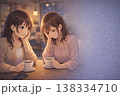 「カフェで恋愛相談をする女性 二人 会話 悩み イメージ」 138334710