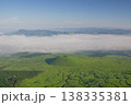 阿蘇の米塚と雲海 138335381